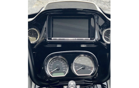 Panneau radio 2-DIN Harley-Davidson 2014-2023 sans option radio (METRA), Image 2