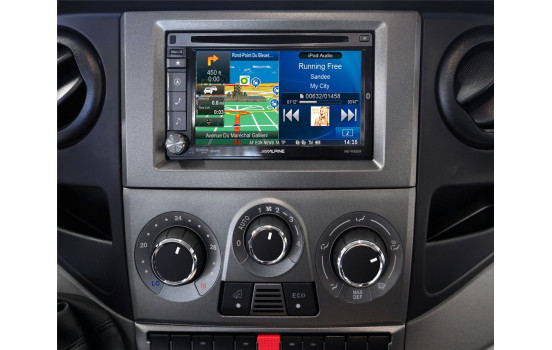 Panneau 2-DIN Iveco 2006-2014 - Couleur: Gris Foncé, Image 2