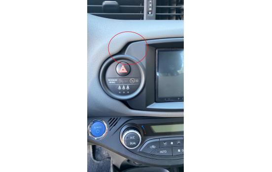 Panneau 2-DIN Toyota Yaris 2014- 2019 Couleur: Noir, Image 2