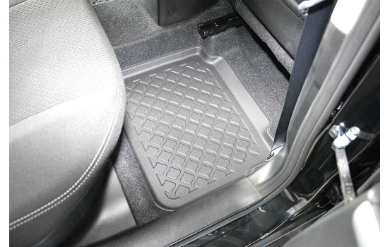 Tapis en caoutchouc adaptés pour Suzuki SX-4 II S-Cross 2013-2019, Image 10
