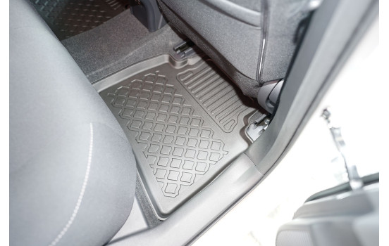 Tapis en caoutchouc sur mesure pour Toyota Prius V Plug-in Hybrid 2023-, Image 8