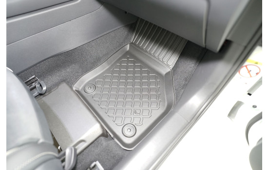 Tapis en caoutchouc adaptés à Volkswagen Passat B9 Variant / Skoda Superb IV (3Y) Combi 2024-, Image 5