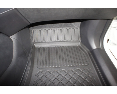 Tapis en caoutchouc pour Nissan X-Trail (T32) III 2014-2021, Image 6