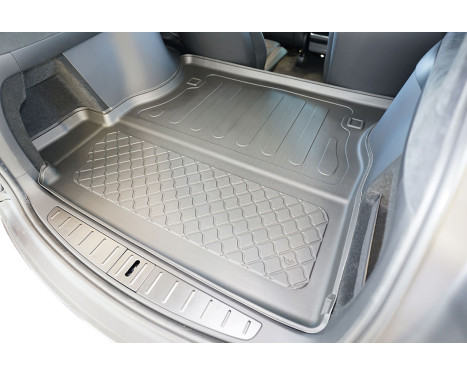 Trunkmatta Tesla modell 6/7 platser; bakom den andra sätesraden (3:e r
