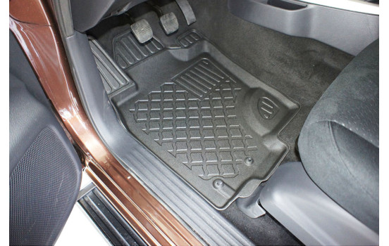 Gummimattor lämpliga för Nissan Navara Double Cab / Renault Alaskan Double Cab 2016-2022, bild 3