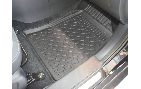 Gummimattor lämpliga för Ssangyong Tivoli SUV/5 03.2015-2017, XLV SUV/5 08.2016-09.2019, bild 3