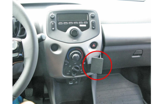 ProClip - Citroën C1 - Peugeot 108 - Toyota Aygo 2014-> Vinklat fäste