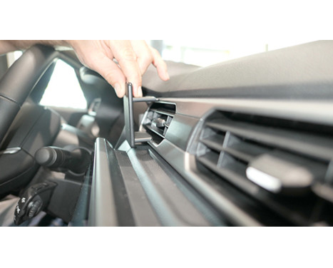 ProClip - Dacia Duster 2023 - Mittfäste, bild 5