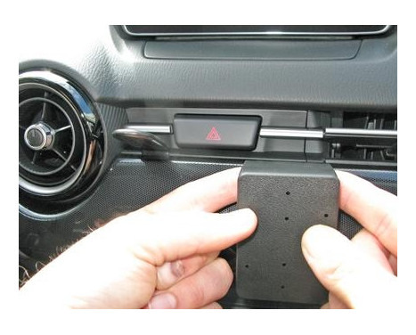 ProClip - Mazda 2/ CX-3 2015-> Mittfäste, bild 3