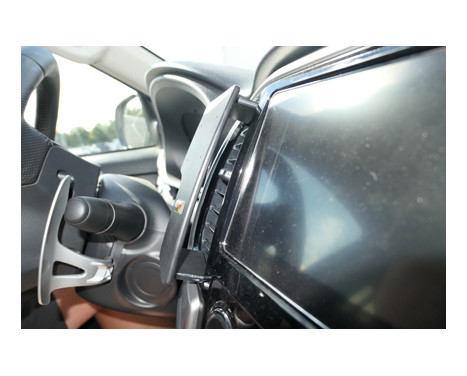 ProClip - Mitsubishi L200 2020-2022 Mittfäste, bild 3