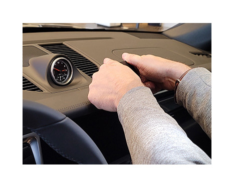 ProClip - Porsche Macan 2021-2022 Mittfäste, bild 5