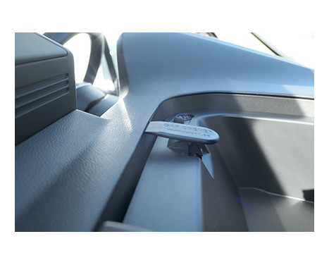 ProClip - Renault Trafic 2022-> Mittfäste, bild 2