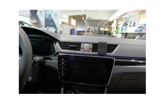 ProClip - Skoda Superb 2020-2022 Center malt