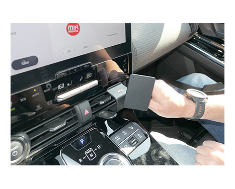 ProClip - Toyota bZ4X 23- Vinklat fäste, bild 3