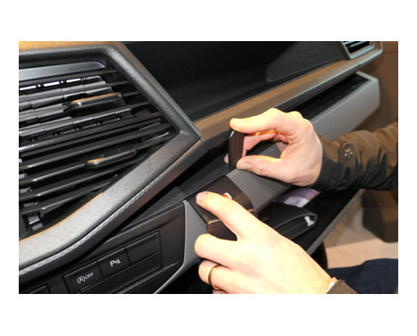 ProClip - Volkswagen T6.1 / Pickup 2020 - Vinklat fäste, bild 5
