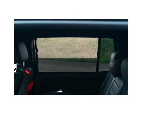 Set Car Shades (bakdörrar) för Mercedes GLB (X247) 2019- & EQB (X243) 2021- (2-delat), bild 5
