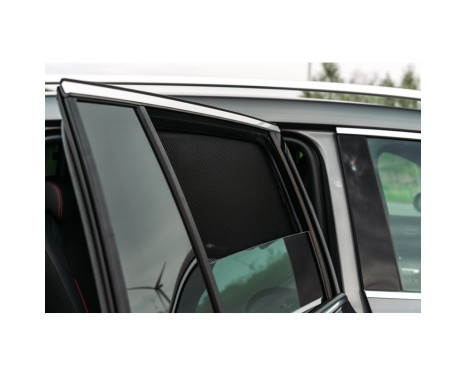 Set Car Shades (bakdörrar) för Mercedes GLB (X247) 2019- & EQB (X243) 2021- (2-delat), bild 6
