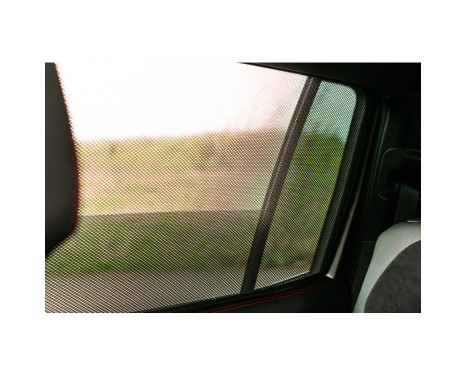 Set Car Shades (bakdörrar) för Mercedes GLB (X247) 2019- & EQB (X243) 2021- (2-delat), bild 7