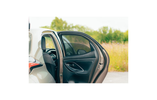 Set Car Shades (bakdörrar) lämplig för Toyota Yaris (P21) 5-dörrars 2020- (2-delad), bild 5