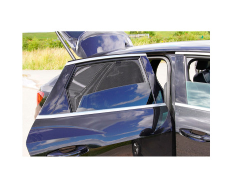 Set med bilskydd (bakdörrar) lämplig för Audi Q3 (F3N) Sportback 2019- (2-delad), bild 6