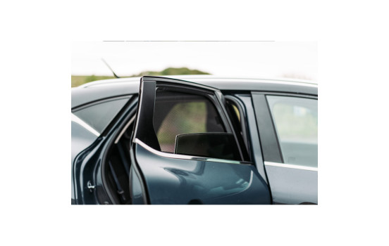 Set med bilskydd (bakdörrar) lämplig för Renault Captur II 5 dörrar 2020 - (2-delad), bild 6