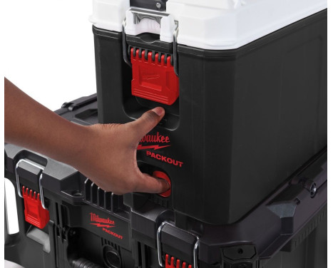 Milwaukee PACKOUT™ Hard Cooler, Image 6