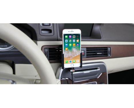 Apple iPhone 8 / SE 2nd Generation 2020 Active holder with 12V USB plug (Upholstered), Image 2