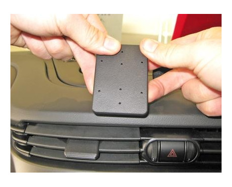 ProClip - Alfa Romeo Giulietta 2010 - Center mount, Image 3