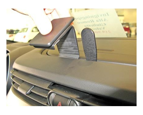 ProClip - Alfa Romeo Giulietta 2010 - Center mount, Image 4