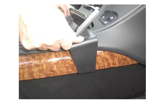 ProClip - Chevrolet Tahoe/ Suburban 2015-2020 Console mount, Right, Image 3