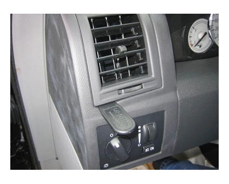 ProClip - Chrysler 300C / Touring 2005-2010 Left mount, Image 4