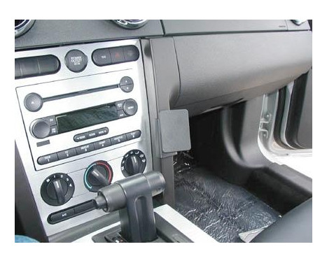 ProClip - Ford Mustang 2005-2009 Angled mount, Image 2