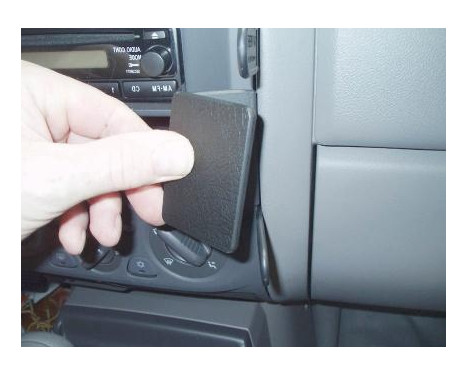 ProClip - Isuzu D-Max 2004-2007 Angled mount, Image 2