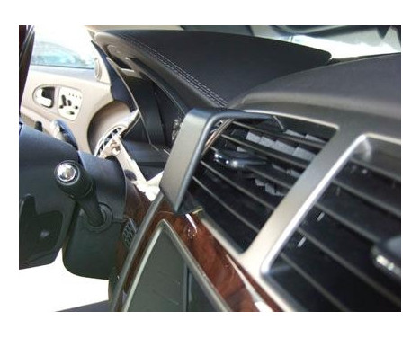 ProClip - Jaguar XK-Series 2007-2015 Center mount, Image 2