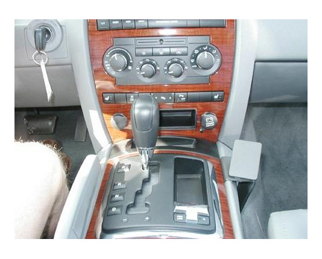 ProClip - Jeep Commander 2006-2010/Cherokee 2005-2010 Console mount, Image 2