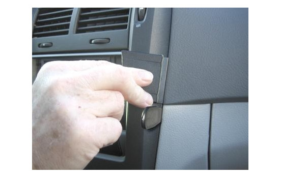 ProClip - Kia Cerato 2005-2009 Angled mount, Image 4