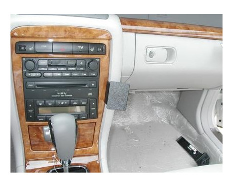 ProClip - Kia Opirus 2003-2007 Angled mount