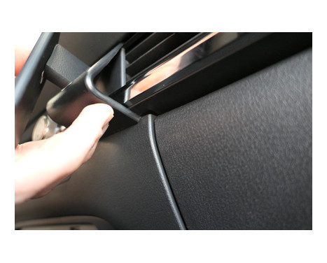 ProClip - Mazda 3 2019- / CX-30 2020- Center mount, Image 3