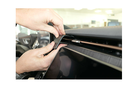 ProClip - Mercedes Benz EQE 2022 - Angled Mount, Image 4