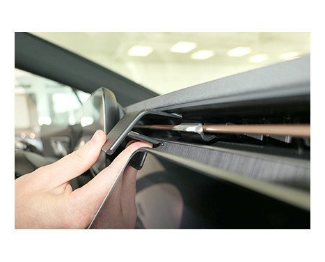 ProClip - Mercedes Benz EQE 2022 - Angled Mount, Image 5