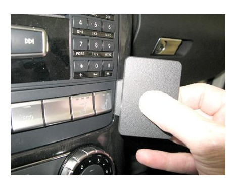 ProClip - Mercedes Benz SLC-Class 2017-> / SLK-Class 2011-2019 Angled mount, Image 3