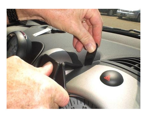 ProClip - Mini Cooper Countryman 2010-2016 / Paceman 2013-2016 Center mount, Image 2