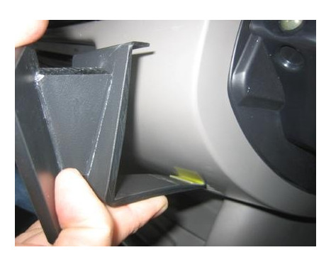 ProClip - Mitsubishi L200 2006-2009 Angled mount, Image 3