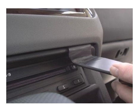 ProClip - Mitsubishi Pajero 2000-2006 Angled mount, Image 4