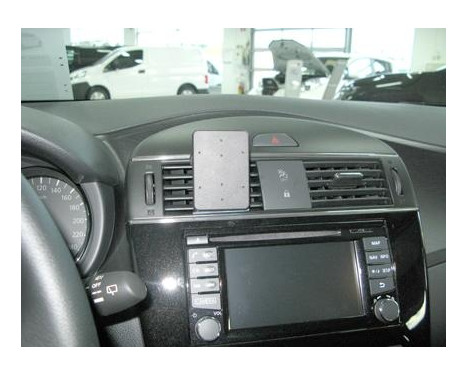 ProClip - Nissan Pulsar 2014-2020 Center mount, Image 2