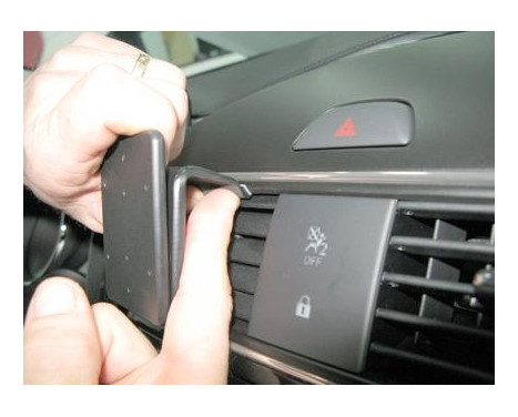 ProClip - Nissan Pulsar 2014-2020 Center mount, Image 4