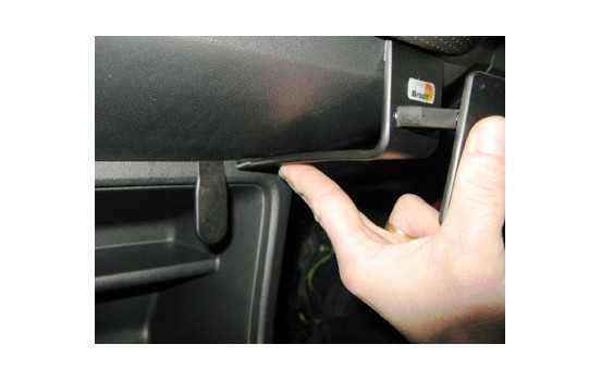 ProClip - Seat Mii - Skoda Citigo - Volkswagen up! 2017-> Angled mount, Image 3