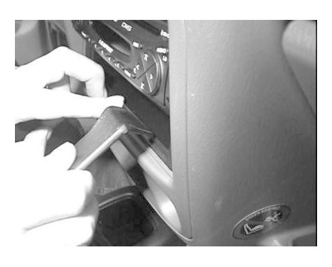 ProClip - Suzuki Ignis 2001-2003 Angled mount, Image 4