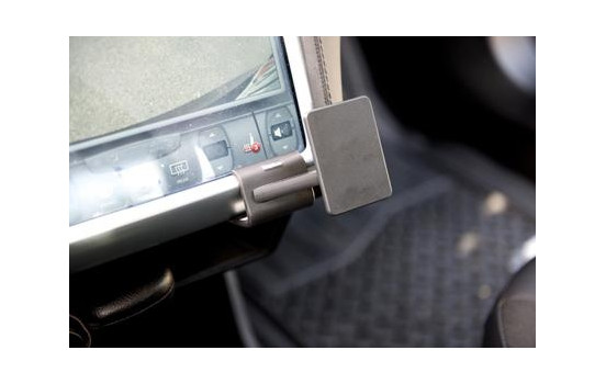 ProClip - Tesla Model S 2013- Model X 2016- Angled mount, Image 2
