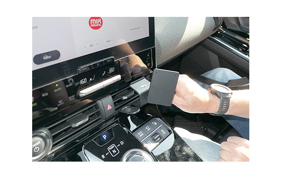 ProClip - Toyota bZ4X 23- Angled mount, Image 3